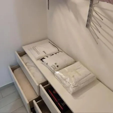 Pompei Casa Vacanza Priscus Lll * 스카파티
